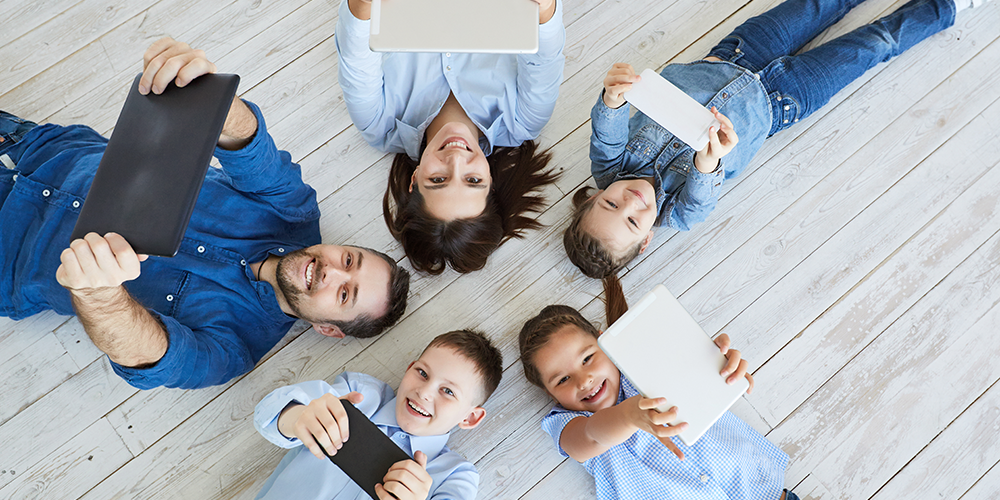 Family enjoying great D-Link WiFi on all their connected devices